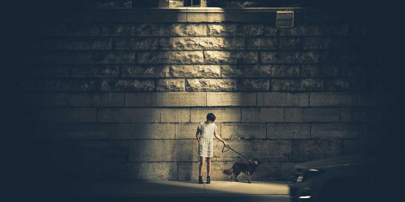 从工具借用到技能交换：探索日式禅意邻里资源共享，重拾社区宁静生活